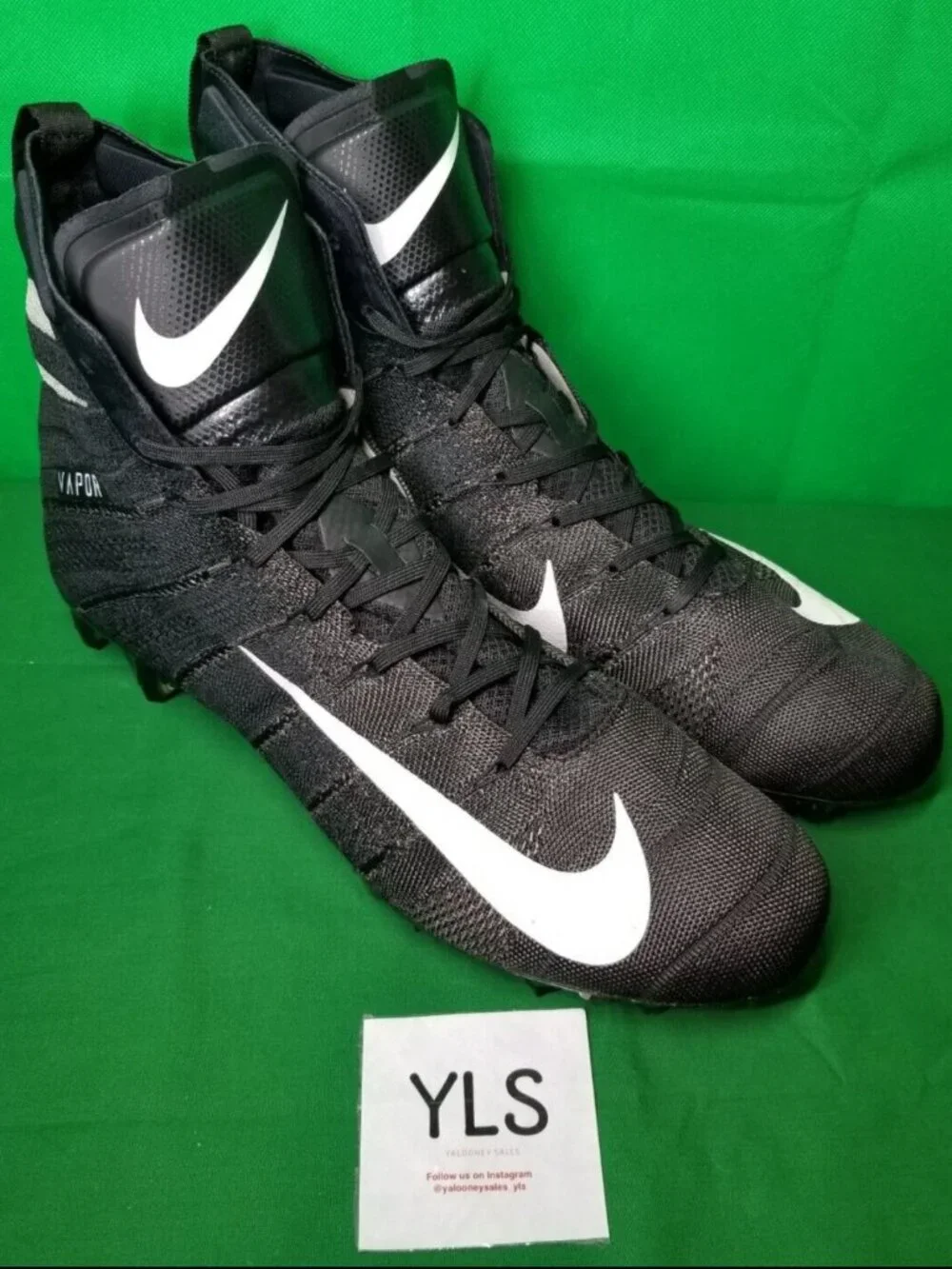 NIKE VAPOR UNTOUCHABLE 3 ELITE FOOTBALL CLEATS SIZE 16 WHITE BLACK AO3006-010